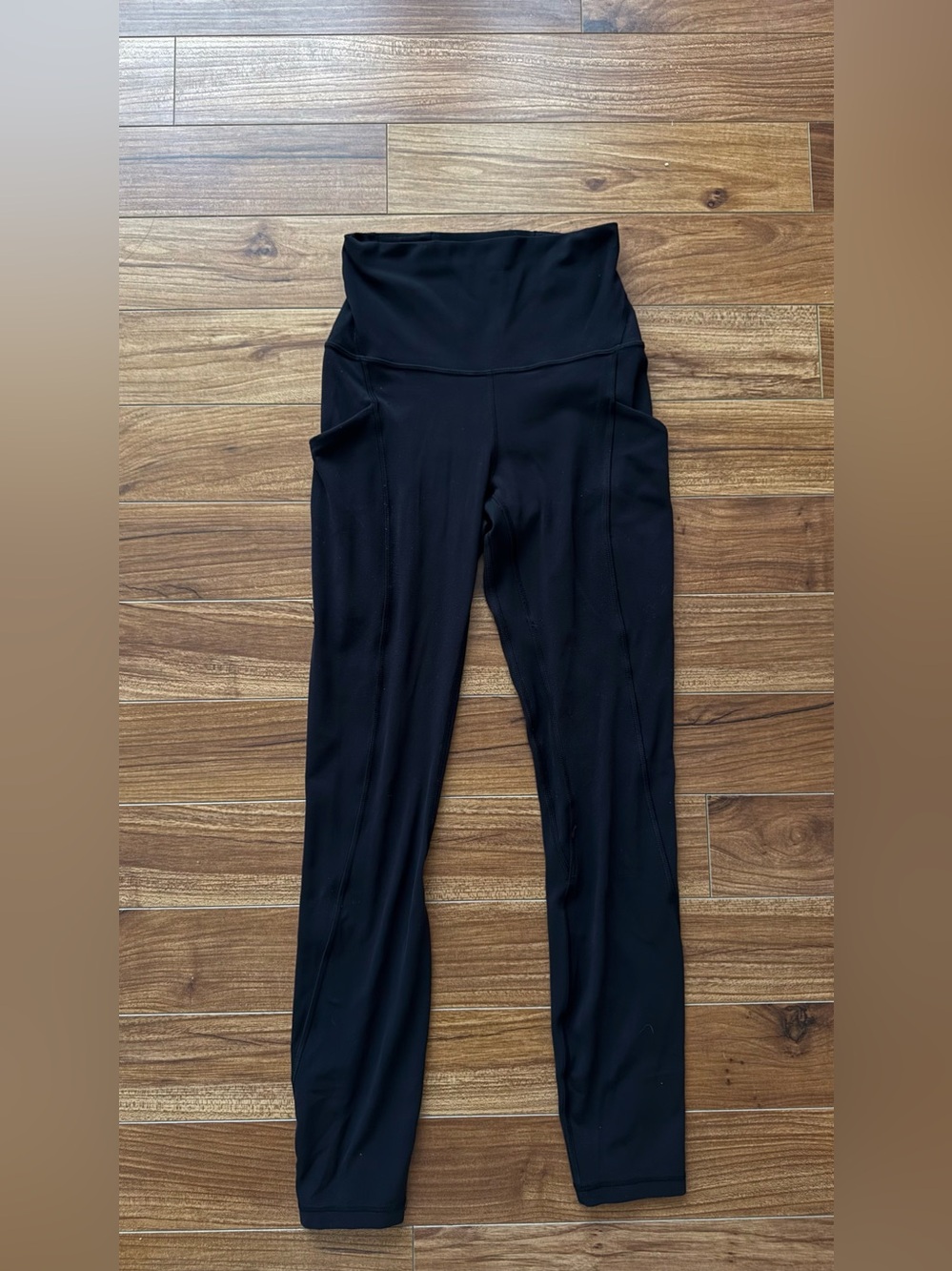 Lululemon High-Rise Tight with Side Pockets - Black - Size 2